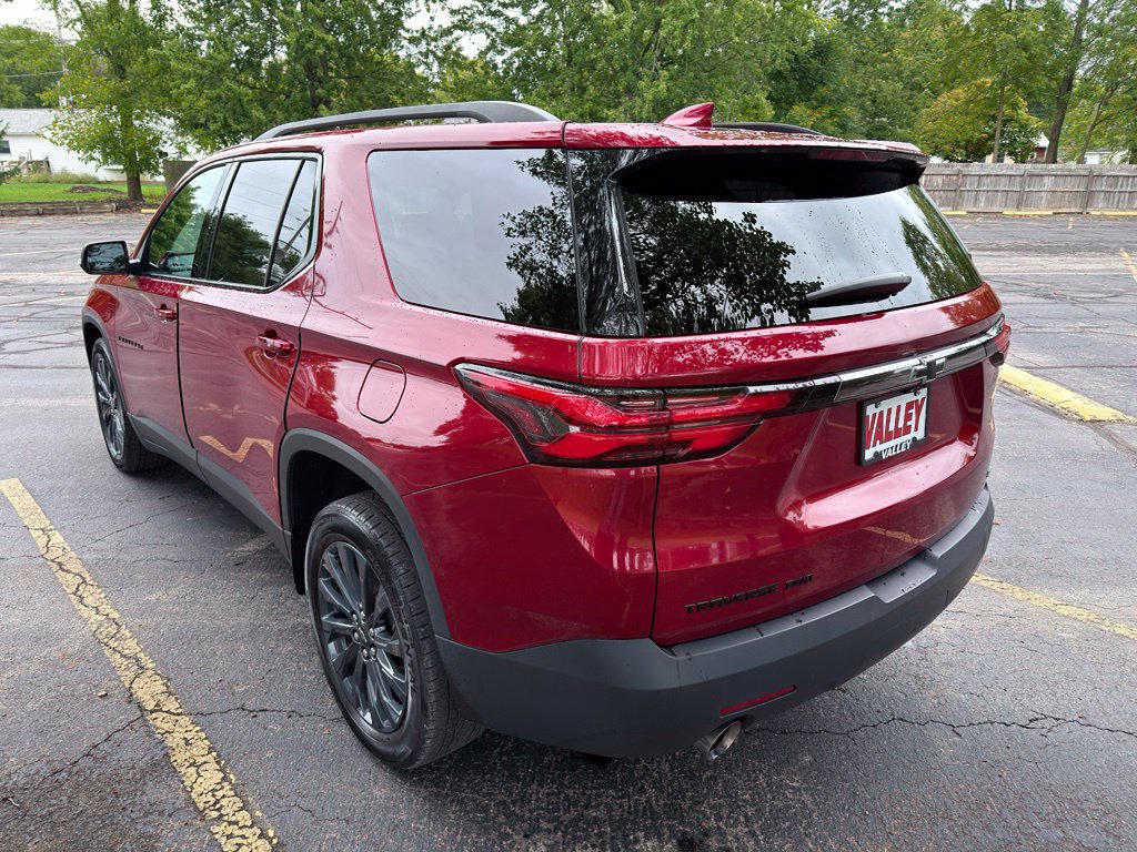 Used 2023 Chevrolet Traverse RS w/ LPO, Floor Liner Package AWD/4WD image 16