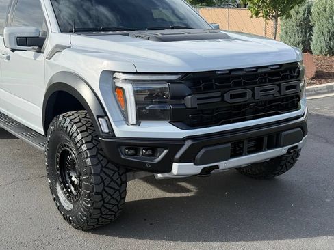 Used 2025 Ford F150 Raptor AWD/4WD image 3