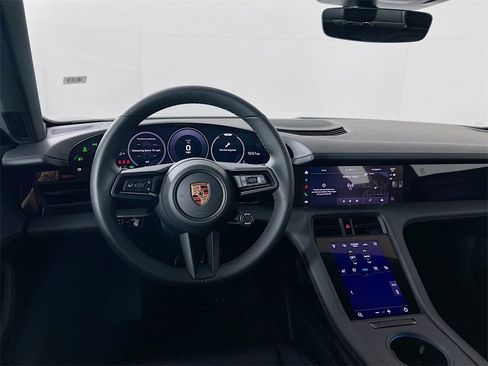 New 2026 Porsche Taycan image 24