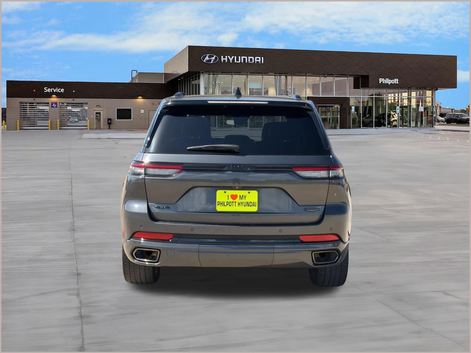 Used 2024 Jeep Grand Cherokee Summit w/ High Altitude Package AWD/4WD image 10