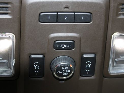 Used 2021 Chevrolet Tahoe Z71 w/ Z71 Off-Road Package image 51