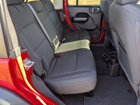 Used 2020 Jeep Wrangler Unlimited Sport S image 32