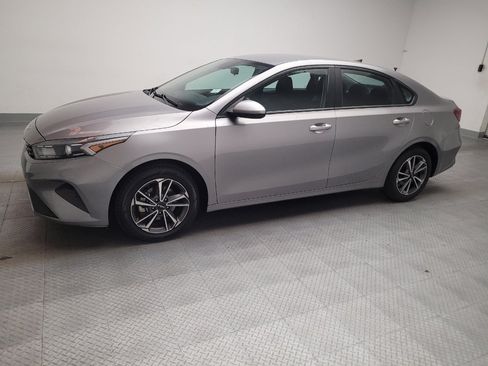 Used 2023 Kia Forte LXS FWD image 2