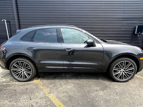 New 2025 Porsche Macan image 11