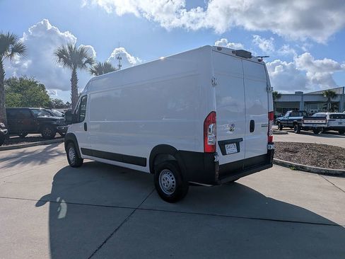 Used 2025 RAM ProMaster 2500 w/ Convenience Group FWD image 5