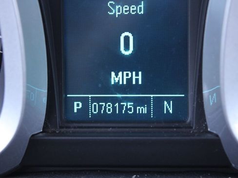 Used 2017 Chevrolet Equinox Premier w/ Enhanced Convenience Package image 31