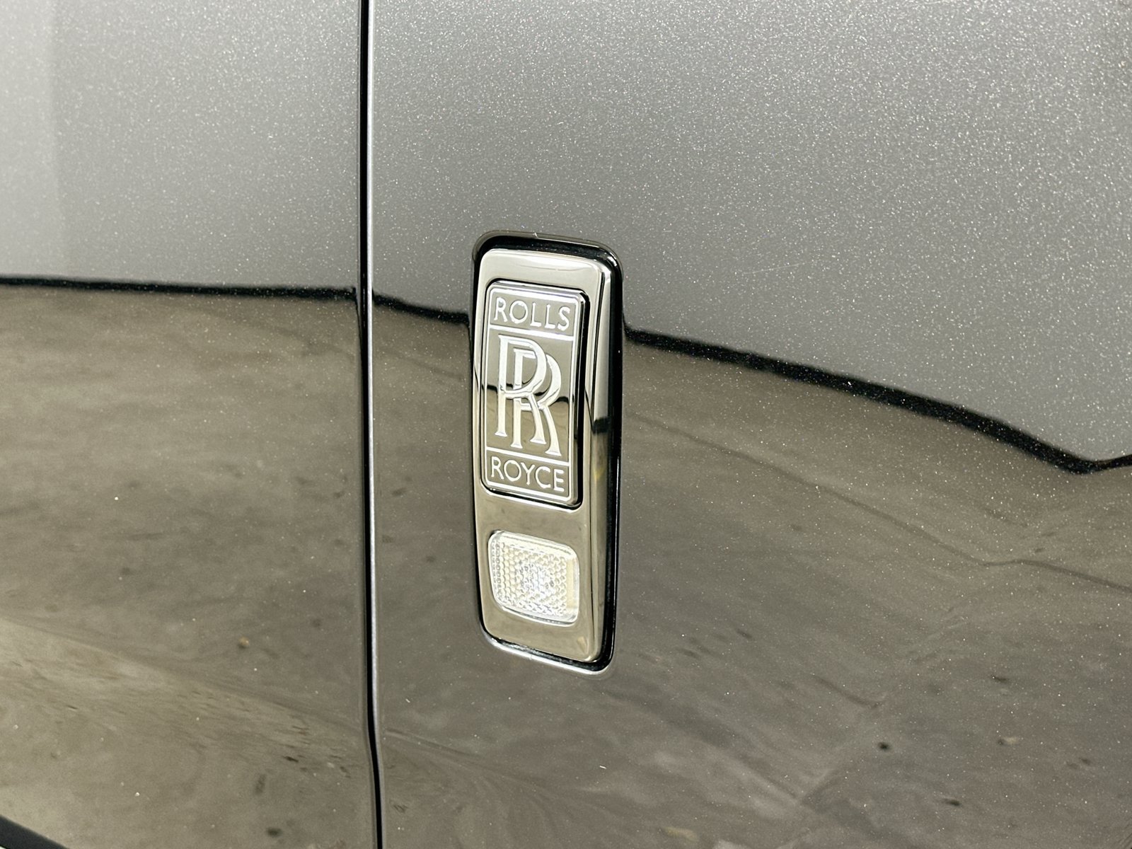 Used 2026 Rolls-Royce Cullinan Black Badge AWD/4WD image 9