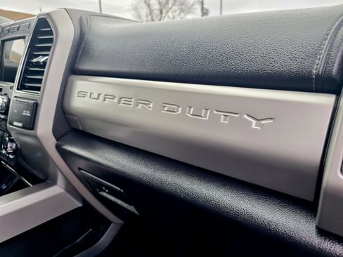 Used 2020 Ford F250 Lariat image 14