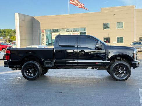 Used 2024 Ford F250 Lariat w/ Black Appearance Package AWD/4WD image 3