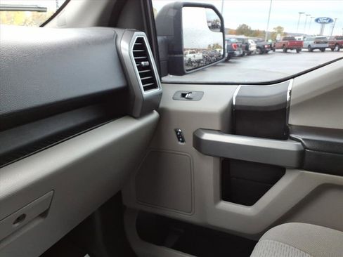 Used 2018 Ford F150 XLT image 19