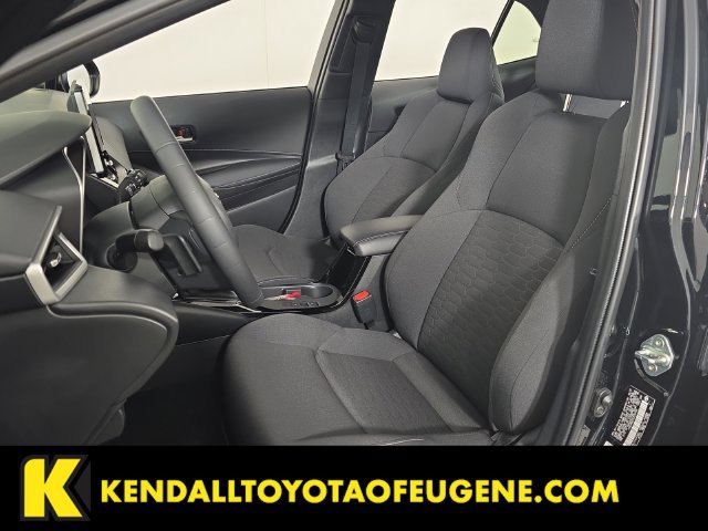 Certified 2025 Toyota Corolla Hatchback w/ SE Package FWD image 21