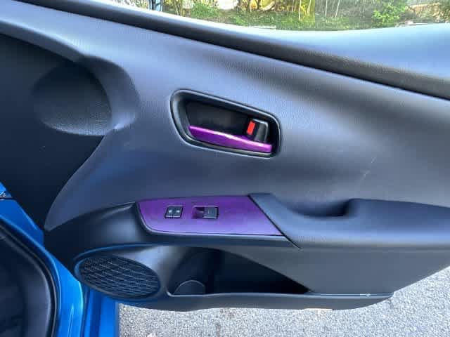 Used 2020 Toyota Prius XLE w/ Advanced Technology Package AWD/4WD image 19