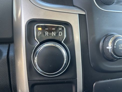 Used 2018 RAM 1500 Classic SLT image 21