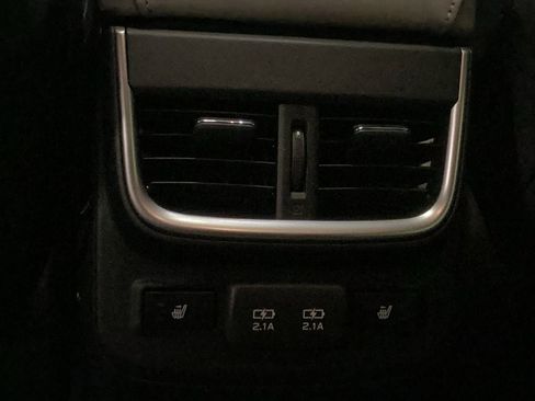 Used 2021 Subaru Outback Limited image 15