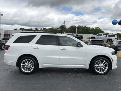 Used 2024 Dodge Durango GT RWD image 28
