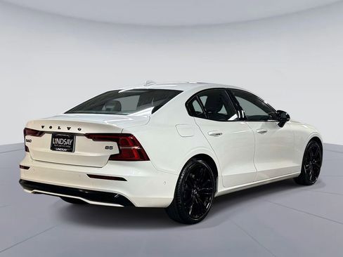 Used 2023 Volvo S60 B5 Plus w/ Climate Package FWD image 10