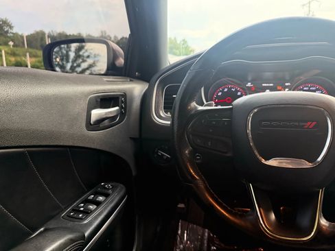 Used 2018 Dodge Charger R/T Scat Pack image 28