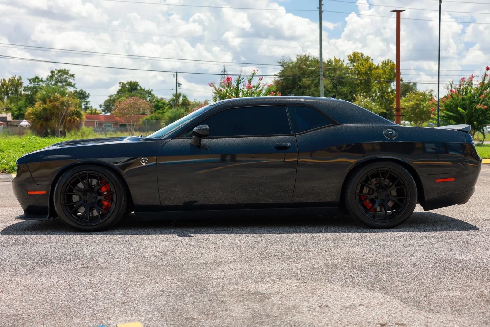 Used 2015 Dodge Challenger SRT Hellcat RWD image 2
