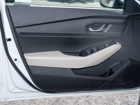 Certified 2023 Honda Accord EX image 10