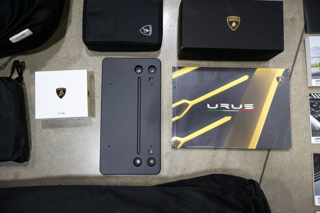 Used 2021 Lamborghini Urus AWD/4WD image 67