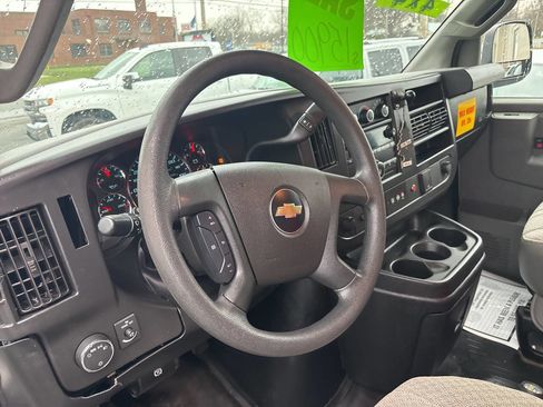 Used 2019 Chevrolet Express 2500 w/ Driver Convenience Package RWD image 18