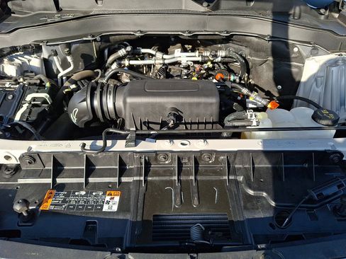 Certified 2024 Ford Explorer XLT w/ Equipment Group 202A image 29