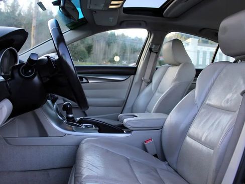 Used 2011 Acura TL w/ Technology Package FWD image 11