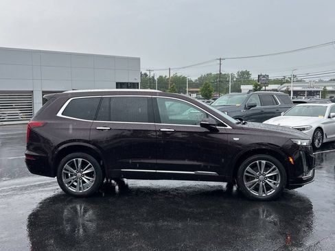 Used 2020 Cadillac XT6 Premium Luxury AWD/4WD image 4