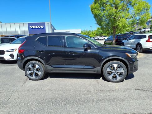 New 2026 Volvo XC40 B5 Plus w/ Protection Package Premier AWD/4WD image 2