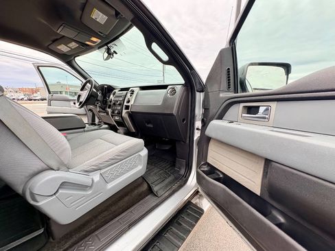 Used 2011 Ford F150 XLT w/ XLT Convenience Pkg image 31