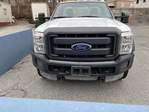 Used 2014 Ford F550 4x4 Regular Cab Super Duty w/ Power Equipment Group image 3
