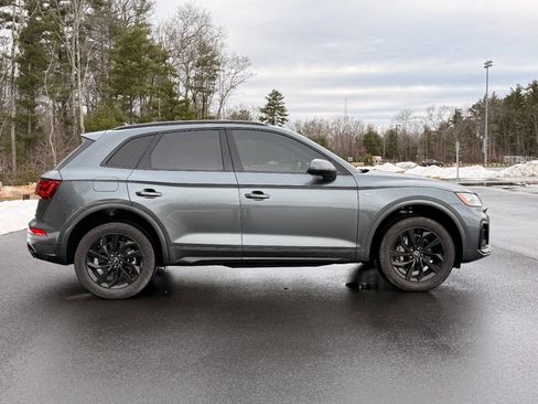 Used 2024 Audi Q5 2.0T Premium w/ Summer of Audi Package image 6