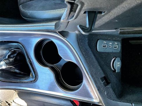 Used 2018 Dodge Challenger R/T Plus image 31
