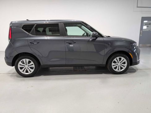 Certified 2023 Kia Soul LX image 7