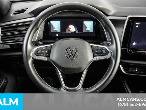 Used 2024 Volkswagen Atlas Cross Sport SE image 24