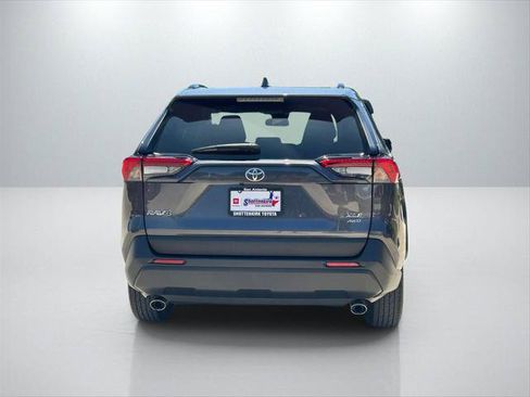Certified 2022 Toyota RAV4 XLE w/ Convenience Package AWD/4WD image 6
