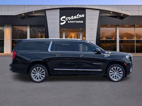 Used 2023 GMC Yukon XL Denali AWD/4WD image 6