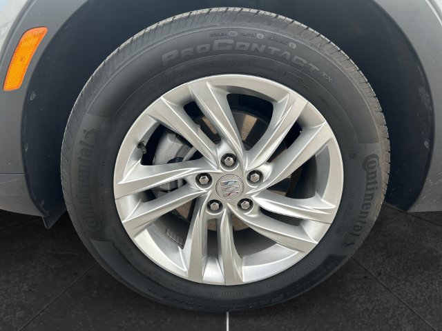 Used 2025 Buick Envista Sport Touring w/ Convenience I Package FWD image 9
