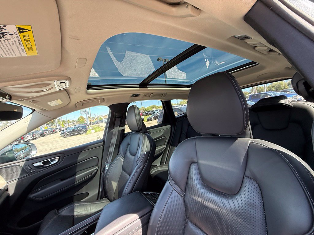 Used 2021 Volvo XC60 T5 Inscription w/ Advanced Package AWD/4WD image 13