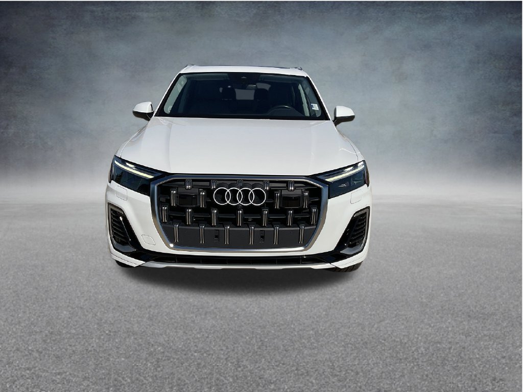 Used 2025 Audi Q7 3.0T Premium Plus AWD/4WD image 2
