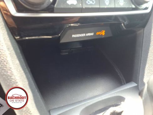 Used 2019 Honda Civic Sport image 11