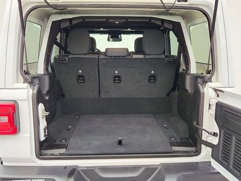 Used 2025 Jeep Wrangler Unlimited Sahara w/ Safety Group image 21