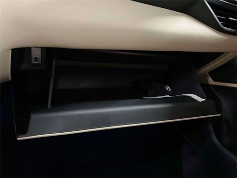 Used 2025 Acura TLX w/ Technology Package image 31