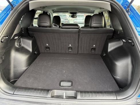 Used 2022 Jeep Cherokee Trailhawk w/ Trailer Tow Group image 14