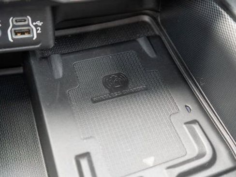 Used 2022 Dodge Durango GT AWD/4WD image 33