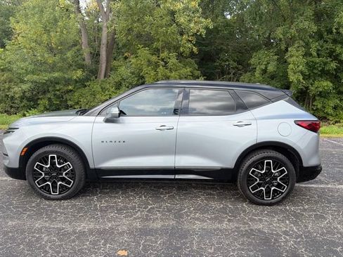 Used 2023 Chevrolet Blazer RS w/ Enhanced Convenience Package FWD image 1