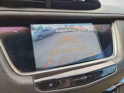 Used 2017 Cadillac XT5 Luxury w/ Driver Awareness Package FWD image 25