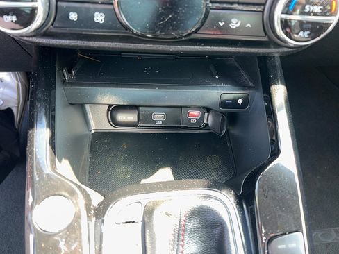 Used 2022 Kia Soul Turbo image 19