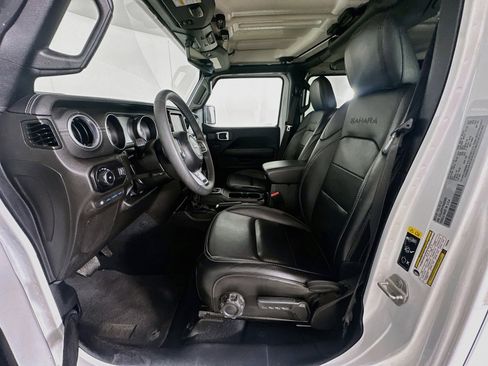 Used 2023 Jeep Wrangler Unlimited Sahara w/ Cold Weather Group AWD/4WD image 13