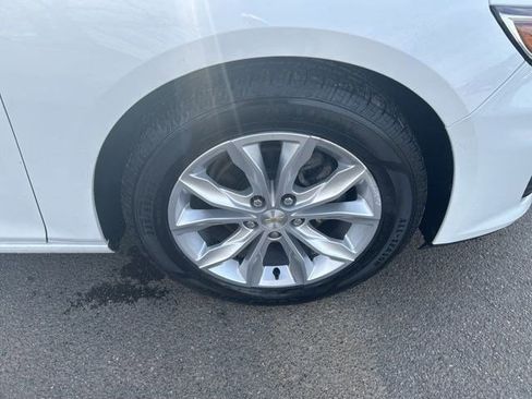 Used 2020 Chevrolet Malibu LT image 41